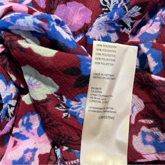 FREE PEOPLE Maybel Top Ruffled Sheer Shiraz Floral Size Small NWT - Picture 4 of 7